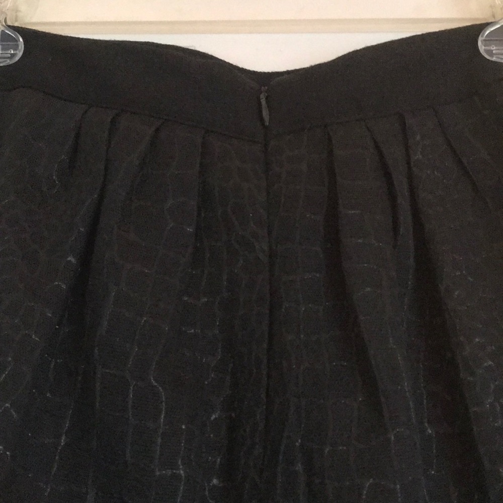 🖤Fully lined lil black skirt♠️